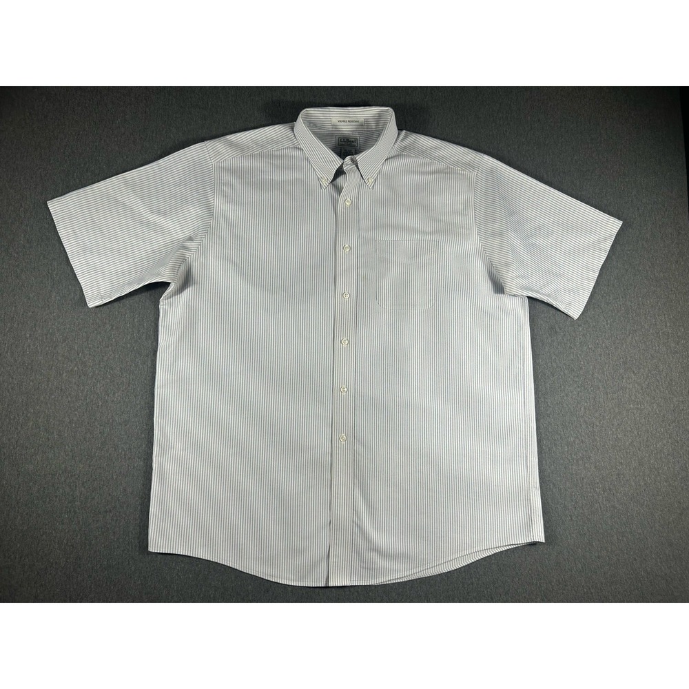 L.L.Bean Wrinkle Resistant Blue and White Striped Short Sleeve Button Down 17.5